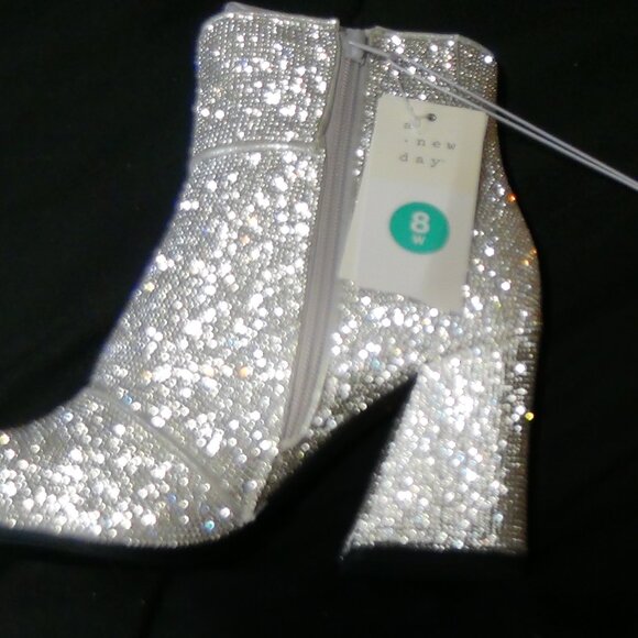 A New Day Cailin Womens Rhinestone Wide Ankle Boots Silver 6.5 ,7 ,7.5,8, 8.5,9W - Picture 5 of 16